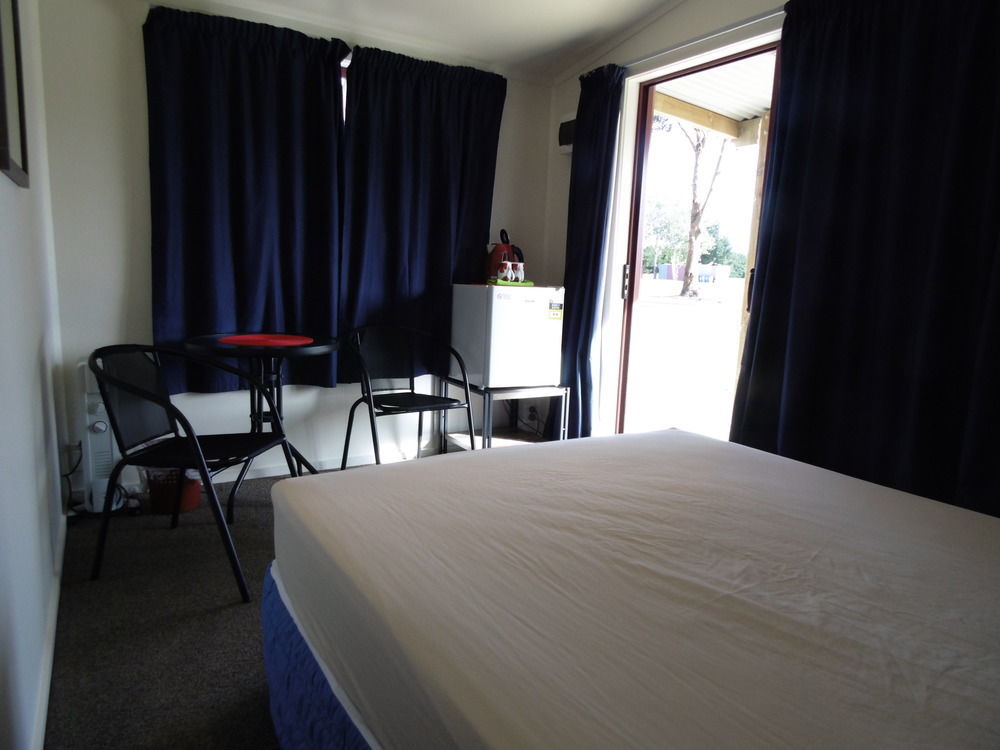 Glenavys Waitaki River Motor Camp Buitenkant foto