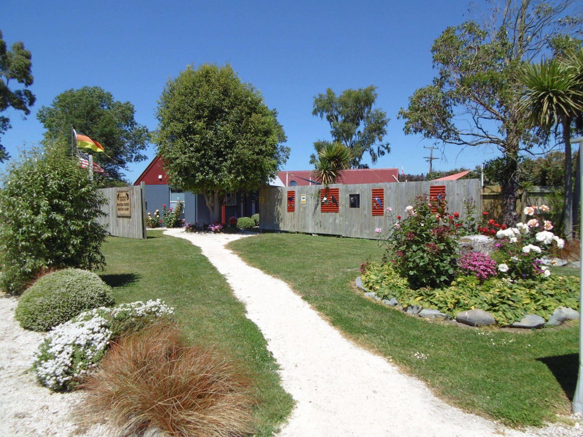 Glenavys Waitaki River Motor Camp Buitenkant foto